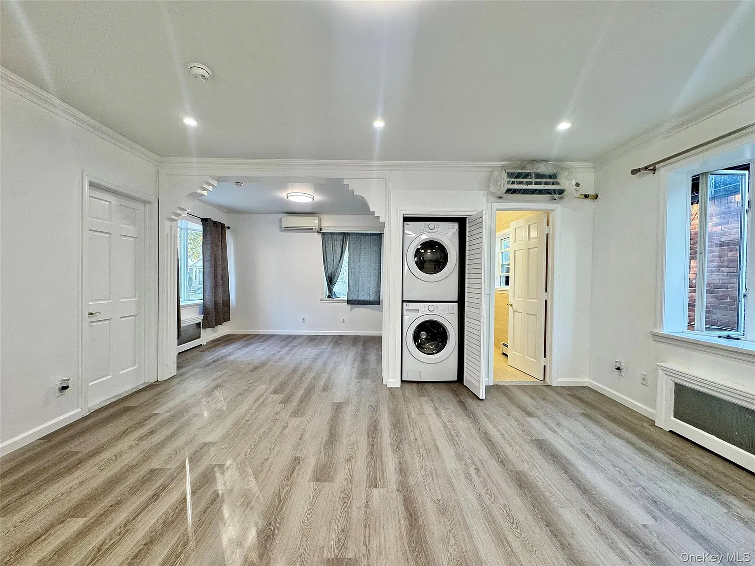 2 bed, 2.0 bath, 1112 sqft, $3,300 — Photo 2