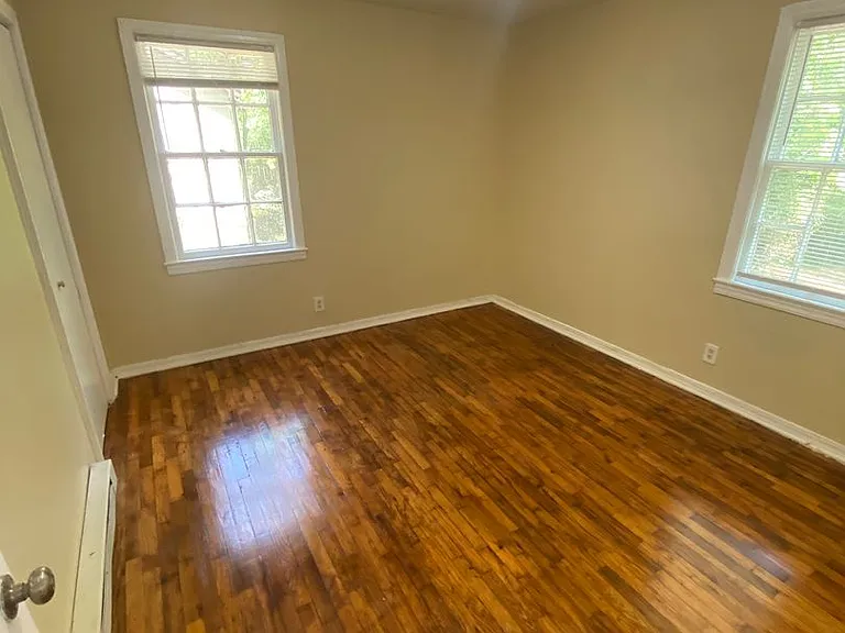 1206 Winston Rd — Photo 11