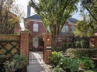 3371 Bellefontaine St, Houston, TX 77025