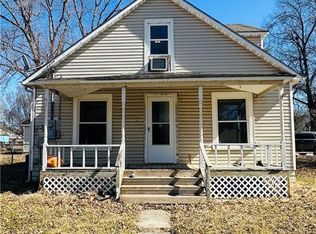 130 S Magnolia Ave, Columbus, KS 66725