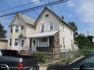 13 Hooker Pl, Staten Island, NY 10302