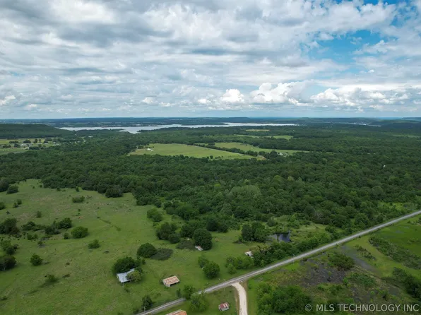 12 E 1160th Rd, Checotah, OK 74426