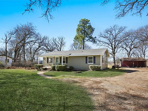 3rd image of 713 Quiram Ln