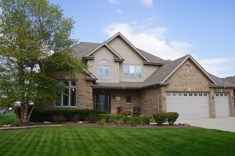1st image of 665 Stacey Dr