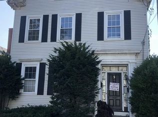 9 Buffum St, Salem, MA 01970