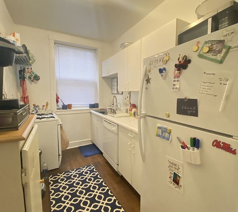 Parkside Courts II 925 W Cornelia Ave Chicago, IL Zillow