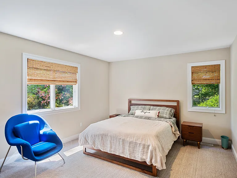 8 Indian Pipe Dr — Photo 17