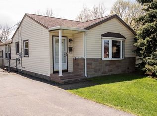 331 Pattonwood Dr, Rochester, NY 14617