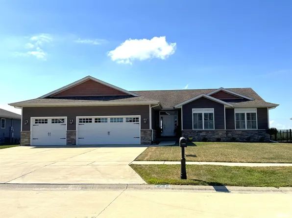 2214 Hopwood Dr, Chatham, IL 62629