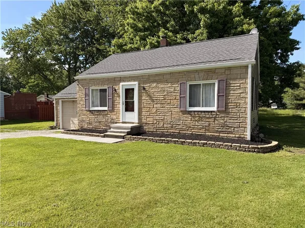 8233 Edgewood Rd, Mentor, OH 44060