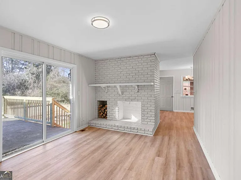6541 Debbie Sue Ln — Photo 20