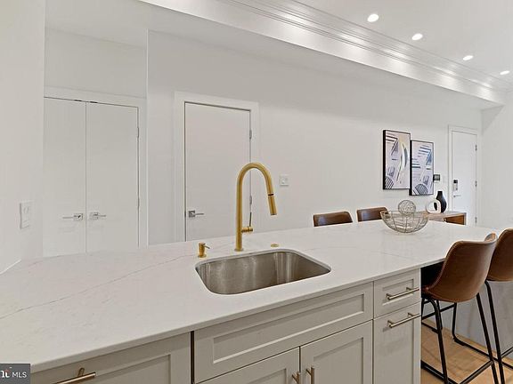 Open Kitchen