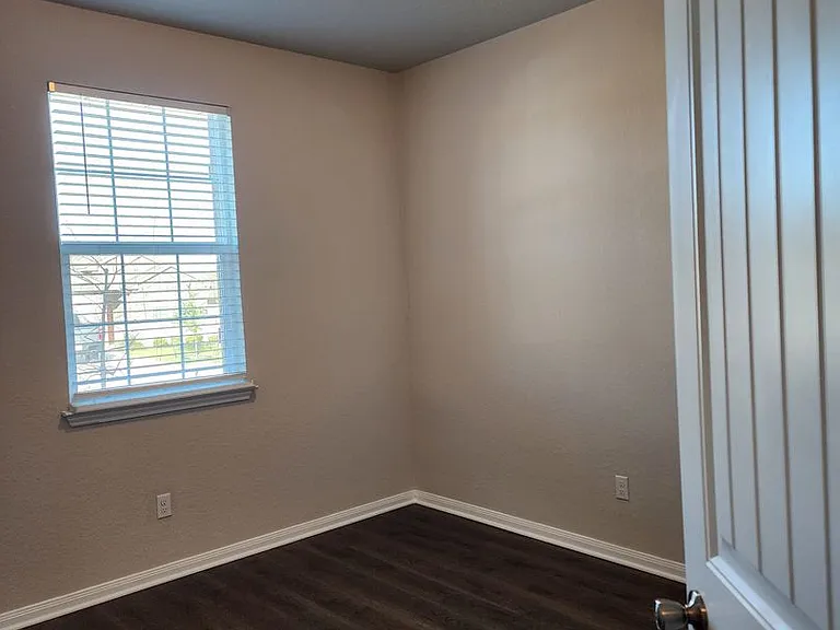 120 Fair Anne Dr — Photo 6