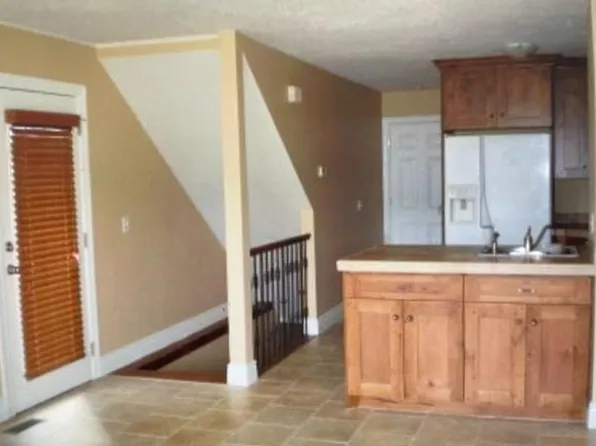 2935 W Wildflower Ct APT 28, Park City, UT 84098