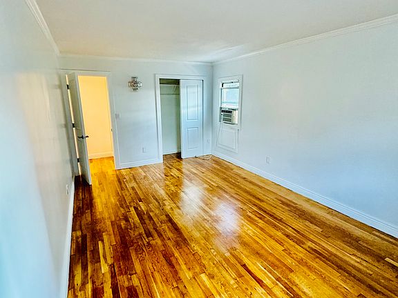 2nd image of 380 McLean Ave APT 2B