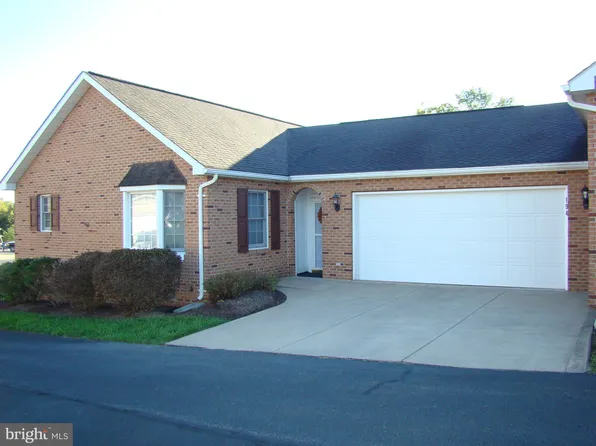 194 Tyler Cir #B1, Strasburg, VA 22657