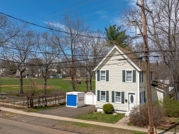 188 Meadow St, Branford, CT 06405
