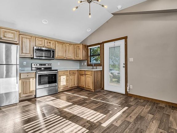 4th image of 452 County Road 205