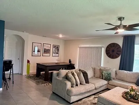 1962 SW Delmonico Ave — Photo 2