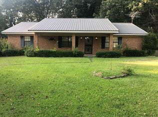 1423 Highway 9 N, Pontotoc, MS 38863
