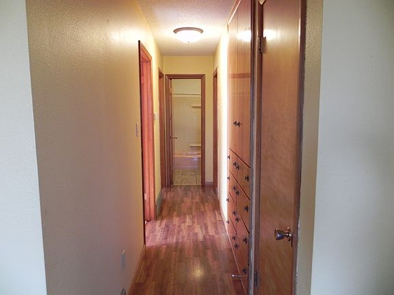 Upper Unit Hallway