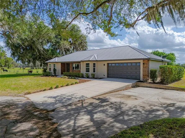 8197 County Road 736, Center Hill, FL 33514