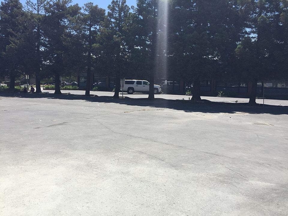 2nd image of 520 El Camino Real #Holly