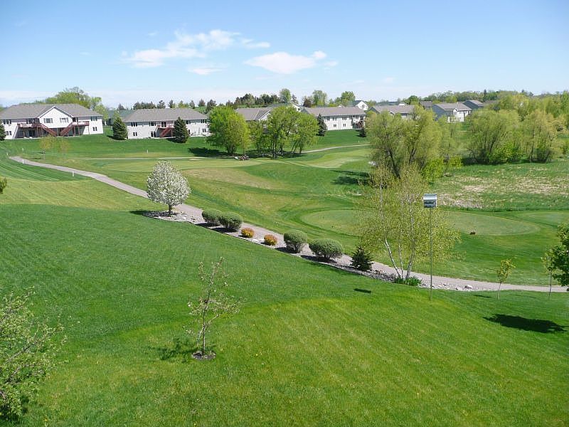 2nd image of 300 Buffalo Run Rd