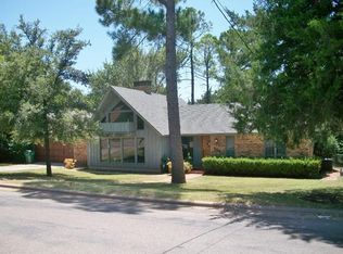 704 W Pecan St, Bowie, TX 76230