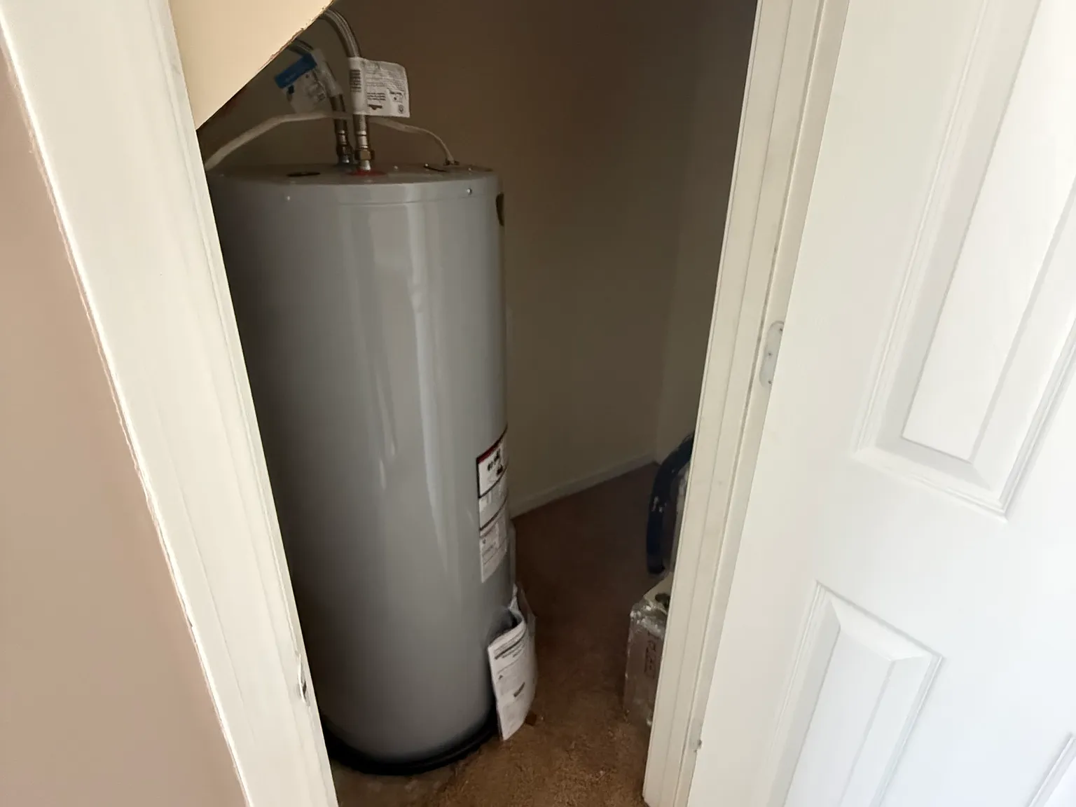 2 bed, 1.5 bath, 1240 sqft, $1,300 — Photo 4