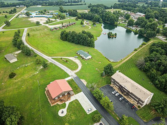 5th image of 18839 Pine Lake Rd
