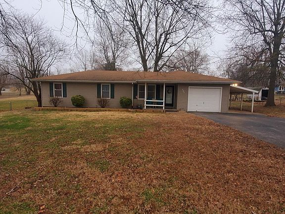 2nd image of 715 S Barwick Pl