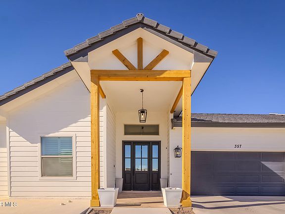 4th image of 357 Emerald Pearl Dr