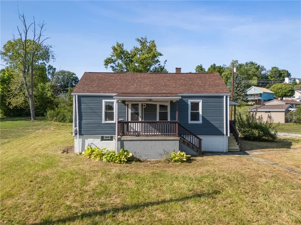 690 Orchard Ave, Mount Pleasant, PA 15666