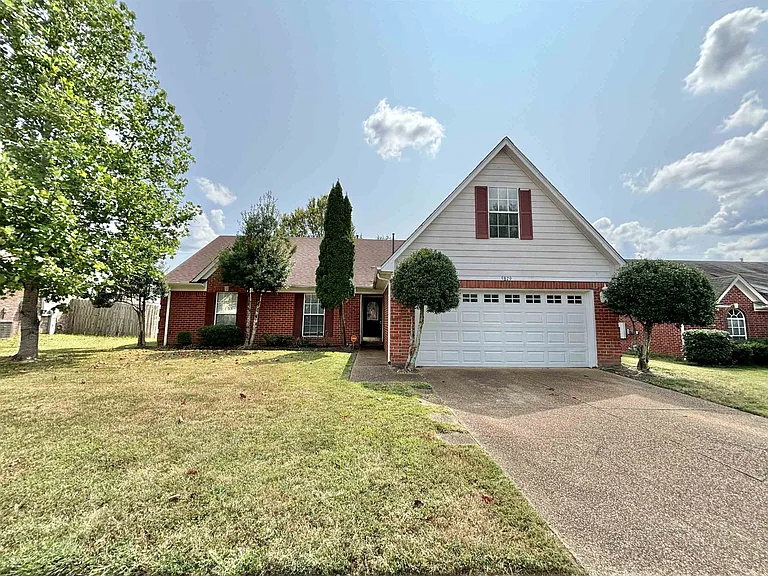 9879 Averbury Dr — Photo 1