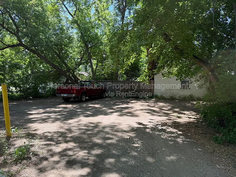411 4th Ave S #3 — Photo 37