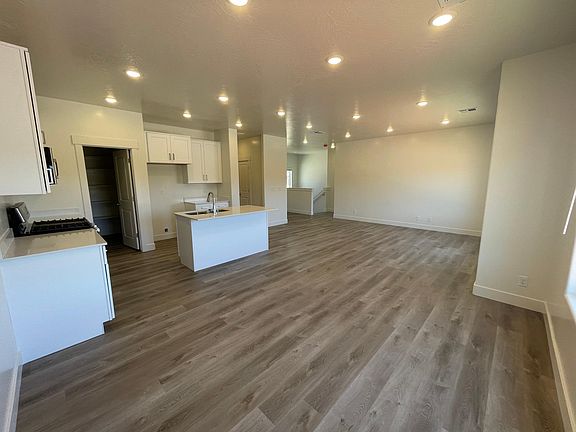 5th image of 350 W Old Highway 91 Unit 29