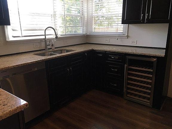 2nd image of 3167 Englewood Dr