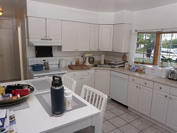 4th image of 28 Bamboo Ln