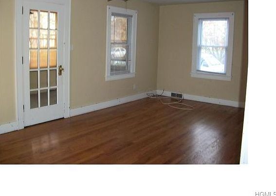 2nd image of 148 South St