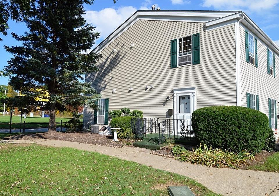 1st image of 18 Valley Forge Ln