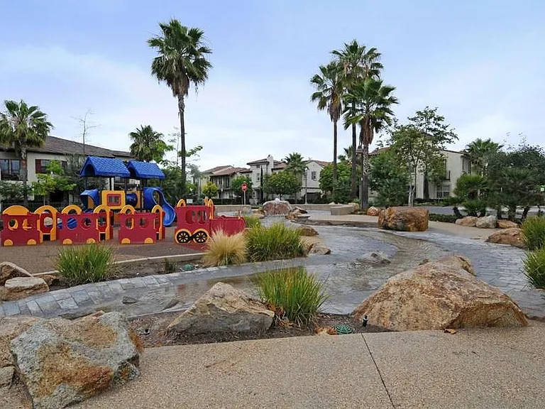 609 S Casita St — Photo 46
