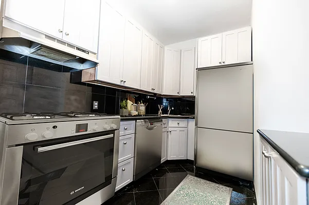 Rented by Compass | media 8
