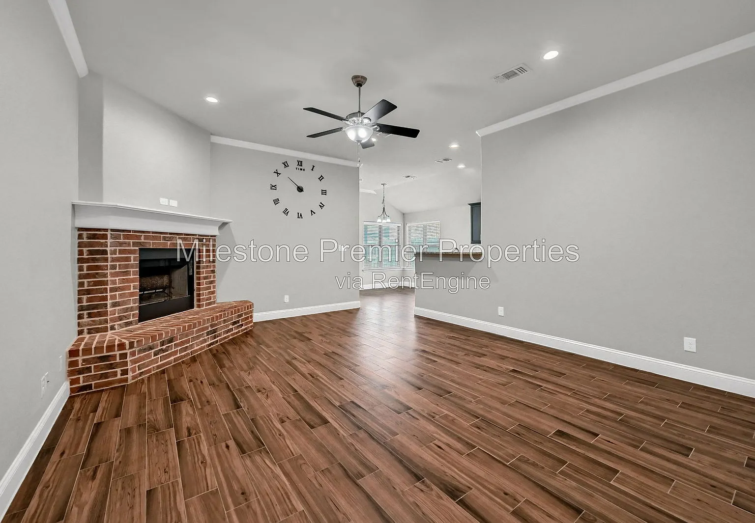 3 bed, 2.0 bath, 1700 sqft, $1,695 — Photo 3