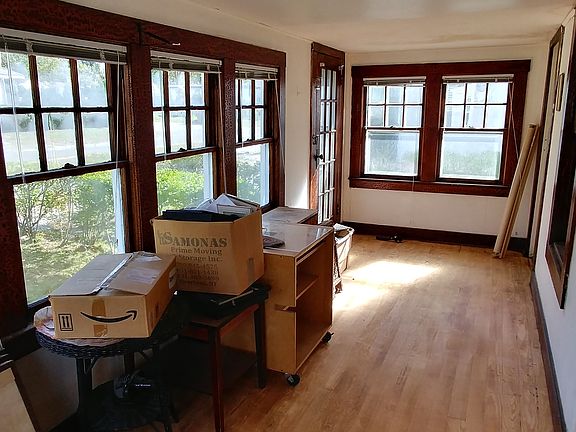2nd image of 387 Hamilton Ave