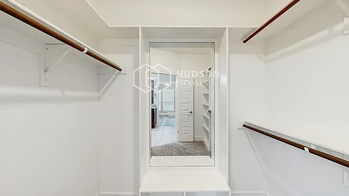 318 E Lake St — Photo 14