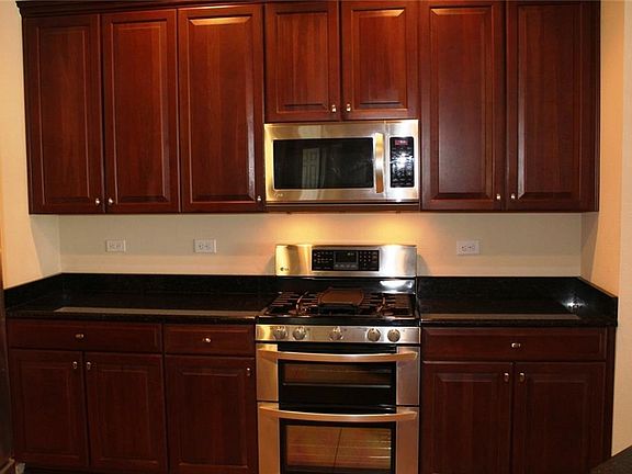 3rd image of 15239 Serenade Dr