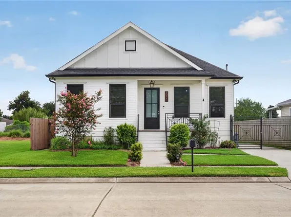 1923 Center St, Arabi, LA 70032