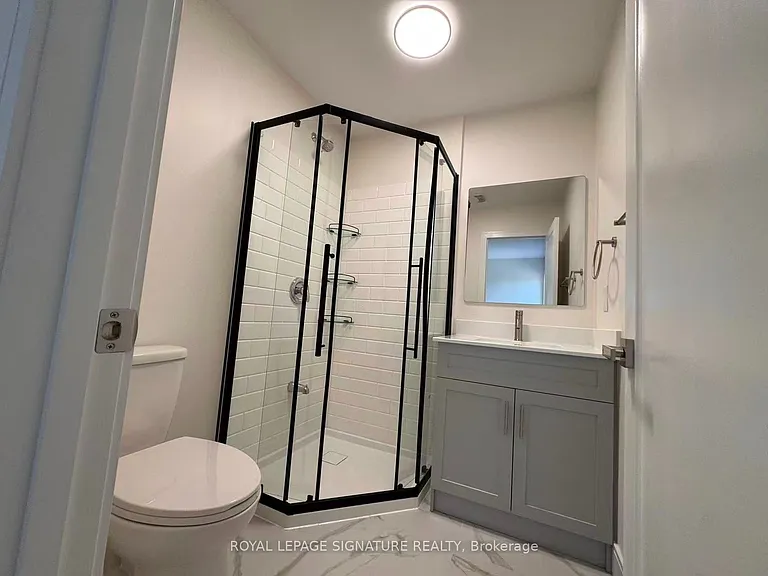 53 Bishop Ave #4 — Photo 15