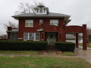 510 W Market St, Savannah, MO 64485